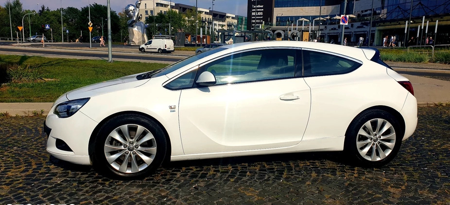 Opel Astra cena 29900 przebieg: 201000, rok produkcji 2014 z Poznań małe 92